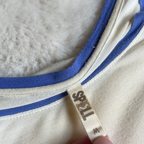 Spell | Folk Town Raglan | M - Picture 16 of 17
